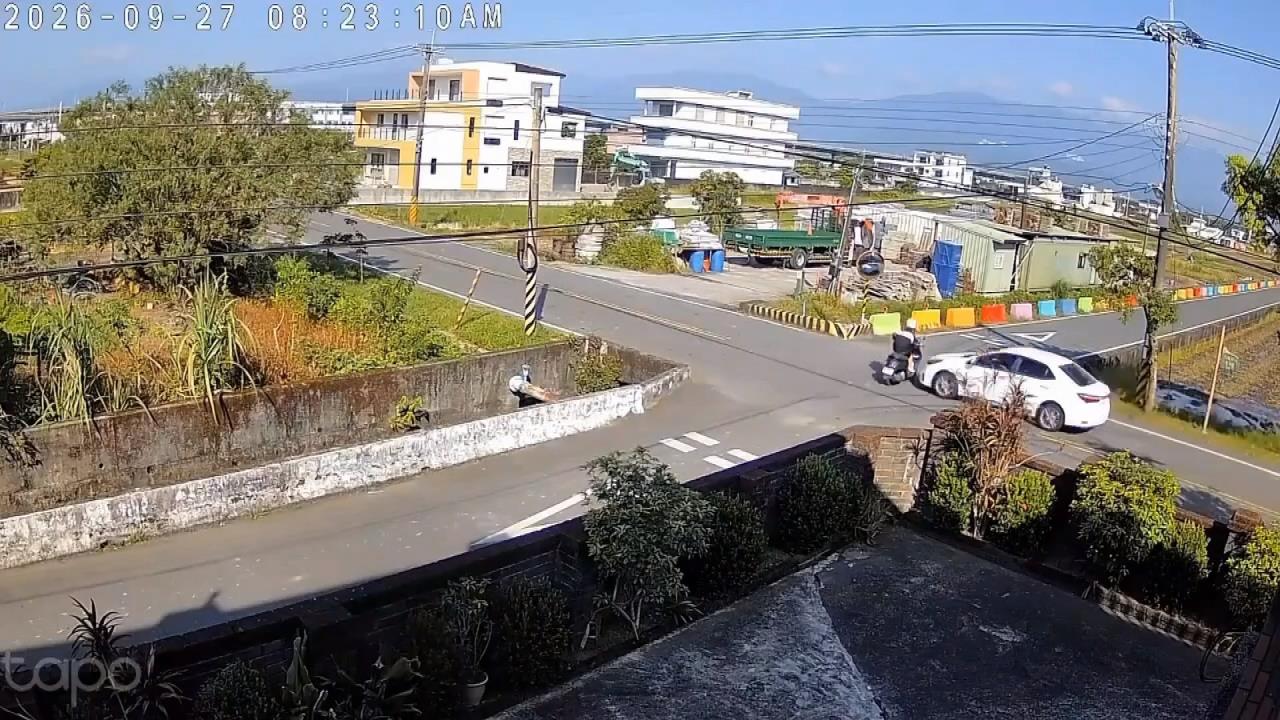 裝了凸面鏡仍釀死！宜蘭壯圍路口　女騎士遭撞飛重傷不治
