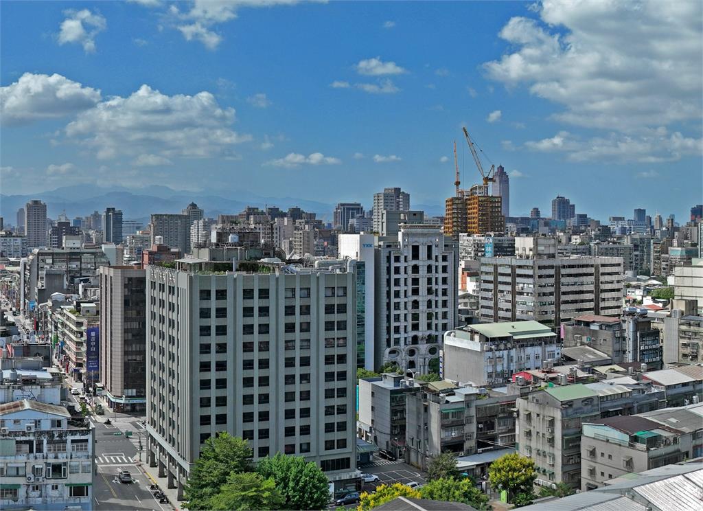 關稅風暴變數高  台廠回流受惠轉單效應 賴正鎰：不動產業看好商辦需求