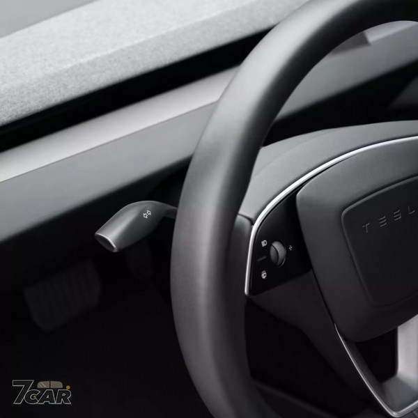 Tesla 在中國大陸市場為 Model 3 Highland 恢復方向燈撥桿，並推出官方改裝套件