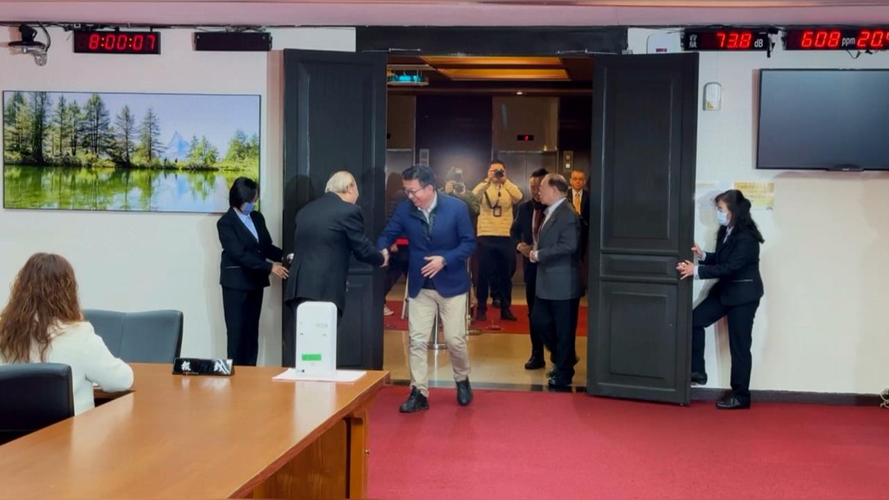 總預算、政院版軍購案被丟包　新會期報到！綠委喊話新氣象