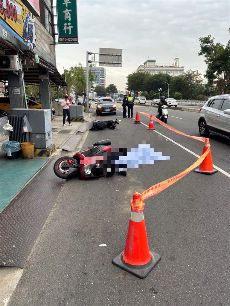 快新聞／台中死亡車禍！　公車靠站停車煞不住輾斃摔車騎士