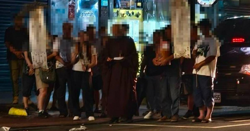 土城姐妹當街遭殘殺　家屬悲痛招魂現場刮怪風