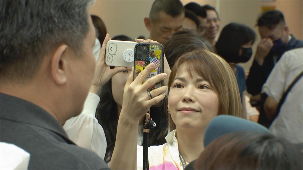 最前線／陳智菡代上陣？白委缺席修選罷法！前幕僚揭柯「包牌」戰術？