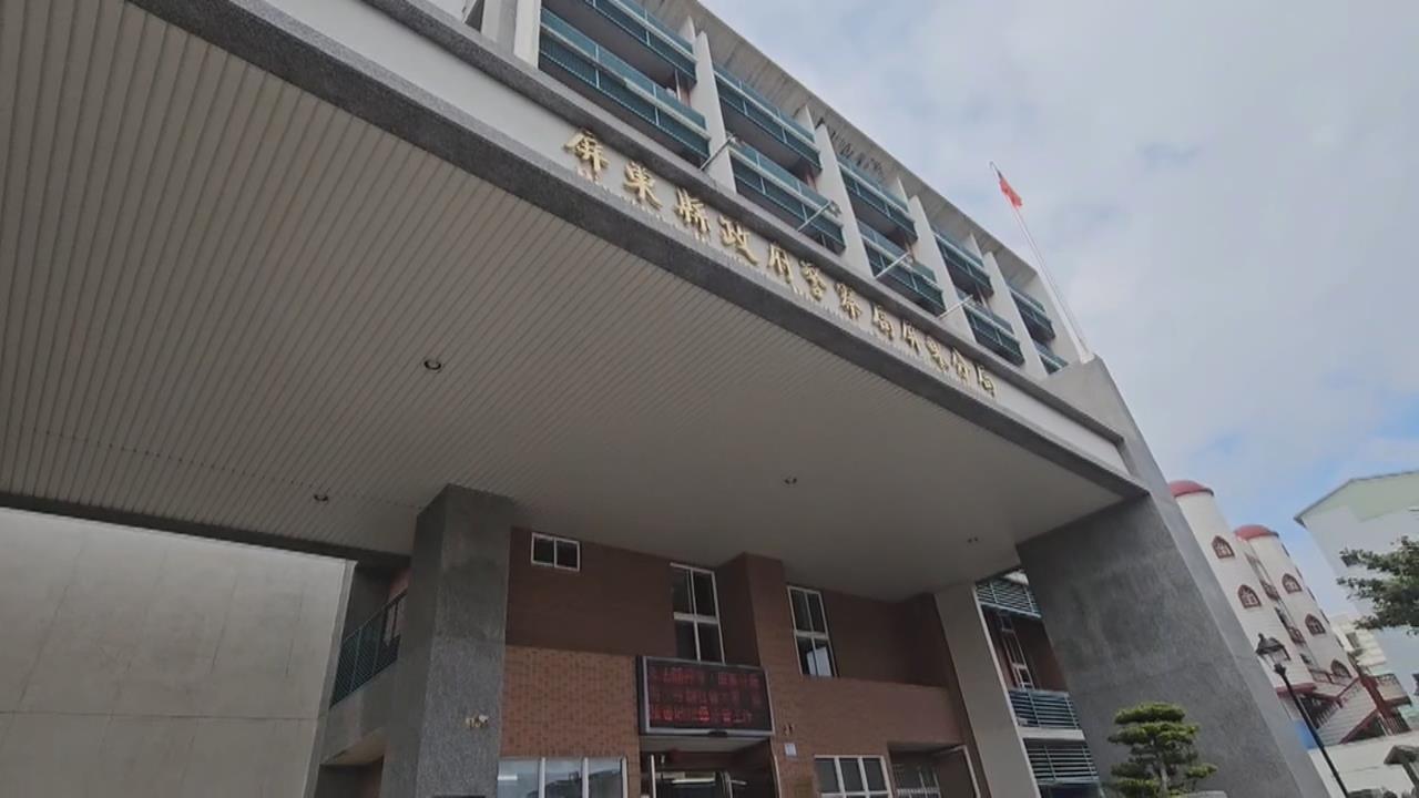 屏東警值班看女直播主 影片曝光引發網友熱議