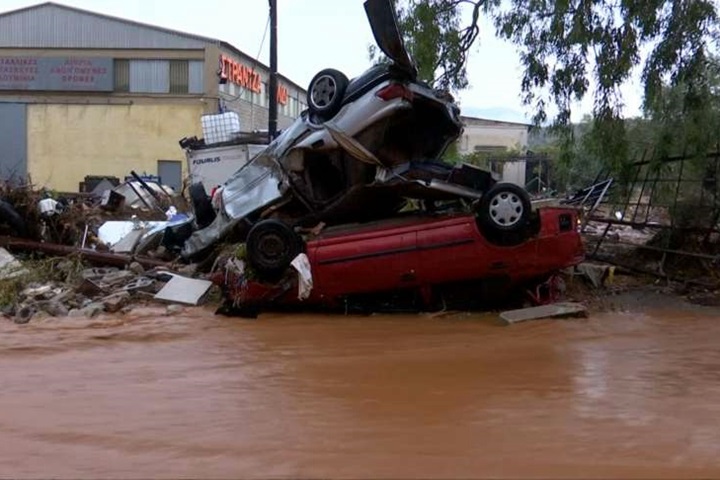雅典近郊暴雨成災 宛如聖經大洪水災難