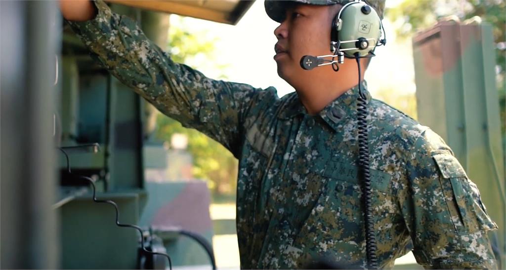 快新聞／軍人加薪先等等！藍白意見喬不攏　「軍人待遇」議程延至下週闖關