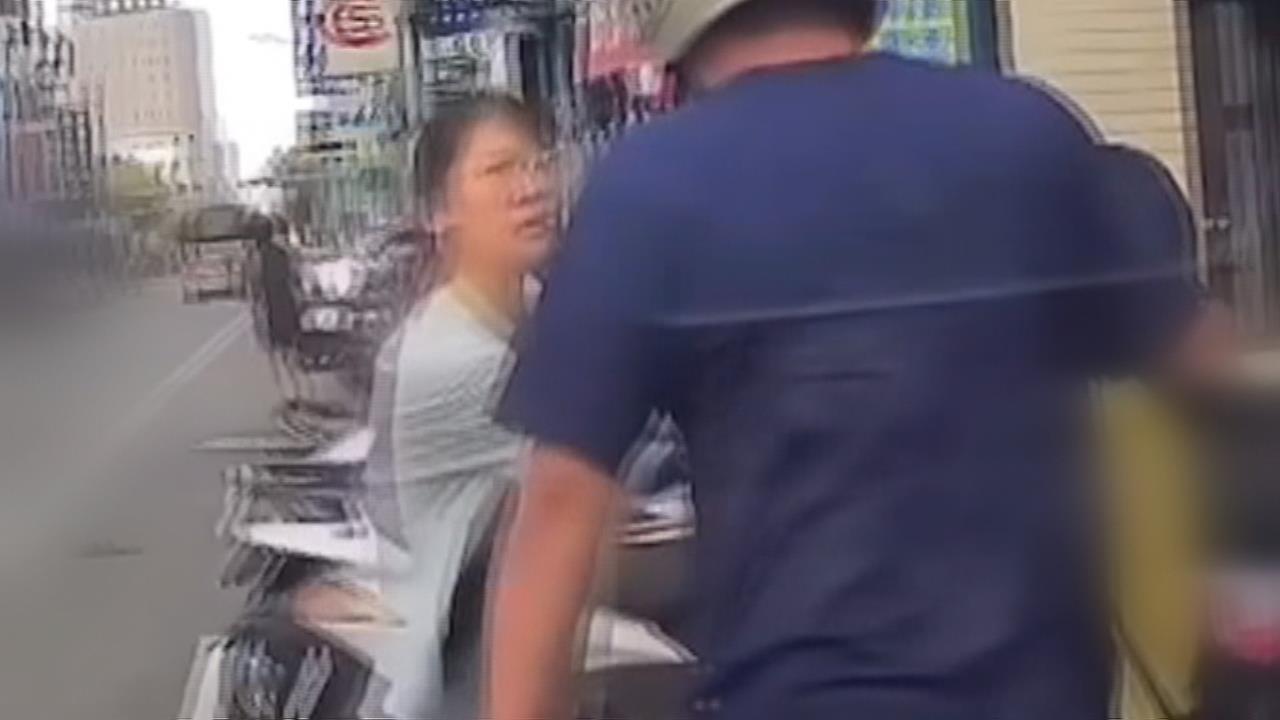 肉身護童畫面曝光！　女師英勇衝上前拉開女童