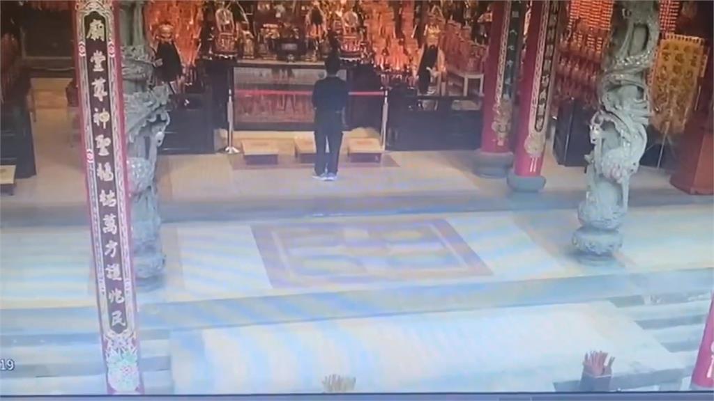普度法會偷15面金牌　大膽竊賊下場曝光...