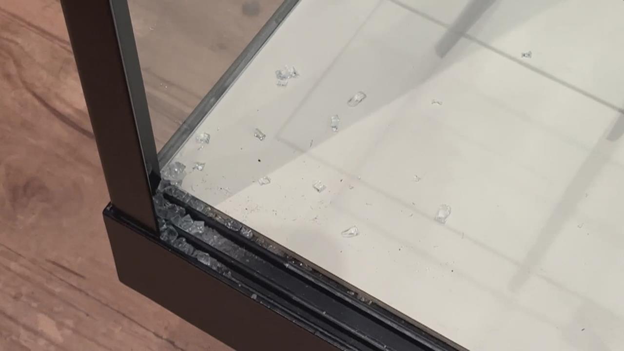 台南二手名牌連鎖店遭竊　嫌偷走名牌包等精品損失2百萬