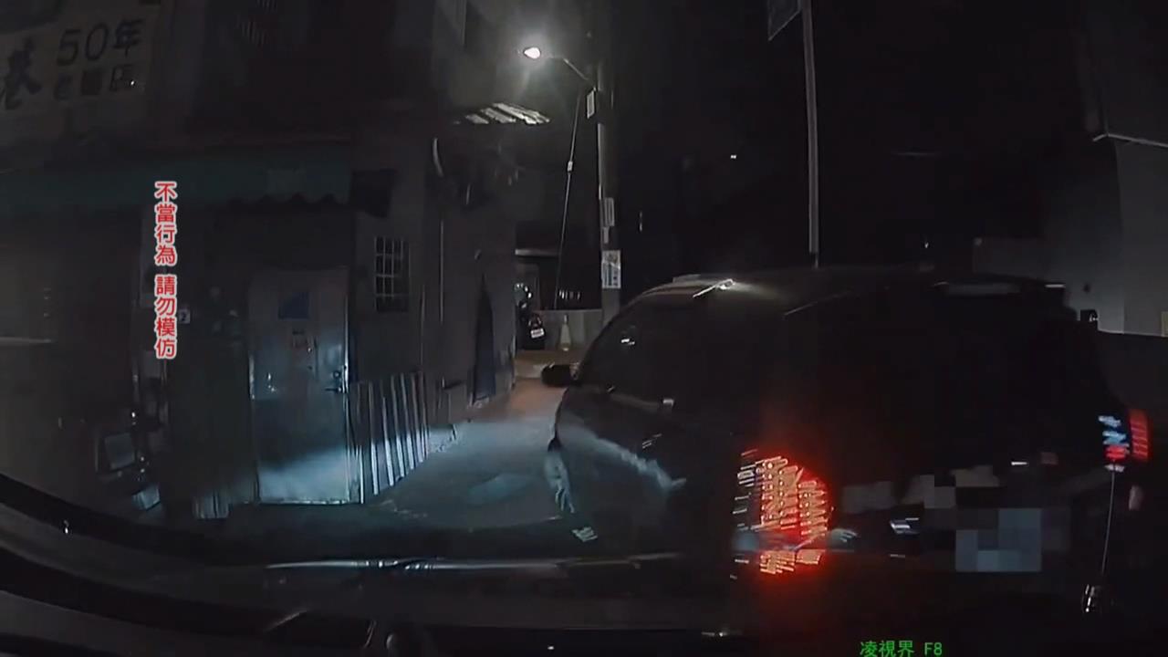 又毒駕！行車不穩拒檢逃逸　中壢警圍捕破窗逮人搜出毒