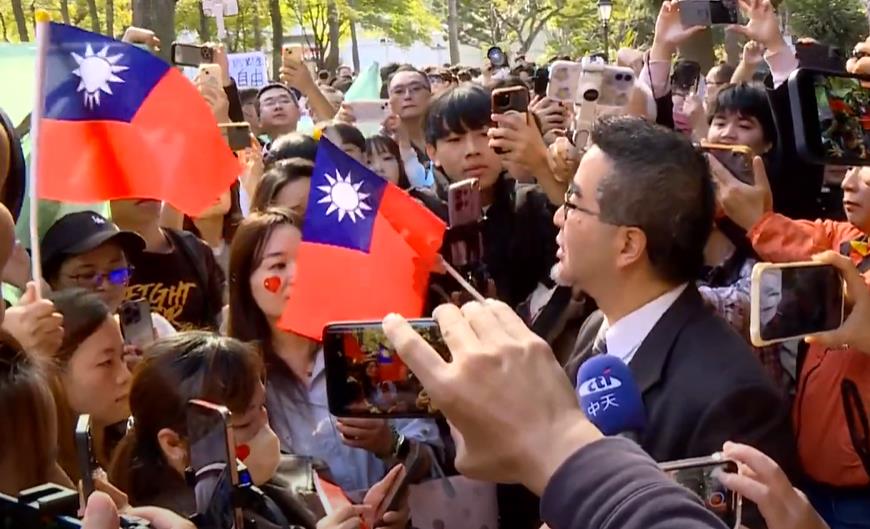 快新聞／蕭旭岑嗆學生1450、側翼　清大生回擊：民主刺客OK？