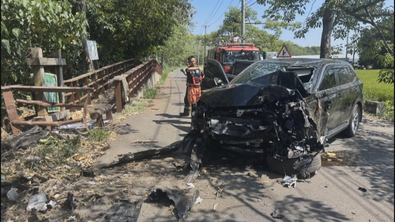 彰化木棉花道離奇車禍 ! 轎車自撞路樹 駕駛倒臥方向盤亡