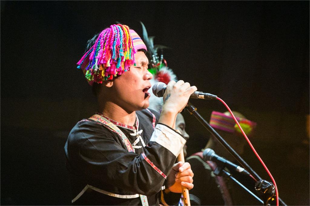 金曲獎歌手舒米恩演出突被請下台！　主辦粉專被灌爆：不尊重原住民表演者