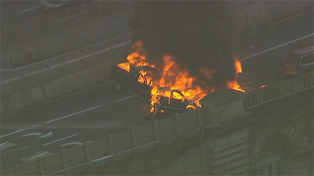 4車布魯克林大橋相撞 3車起火釀1死6傷
