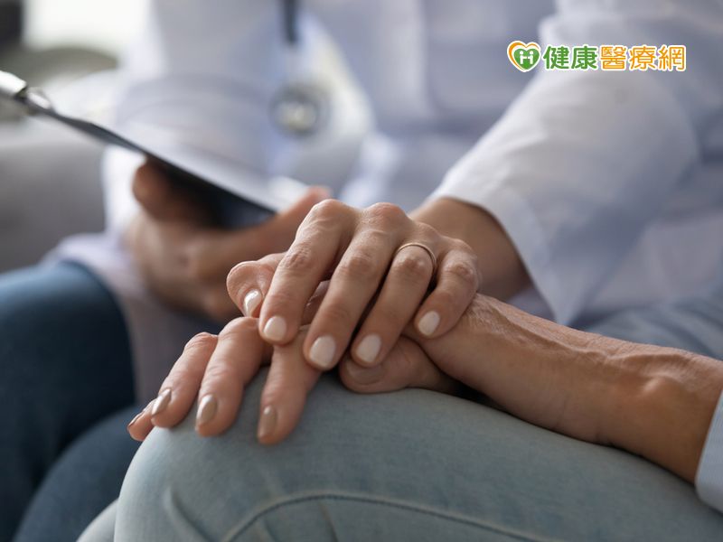 肺癌標靶藥長治久安 一腳入安寧病房挽回一命