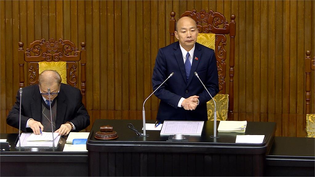 「65歲免繳健保費」反彈大　修法喊卡！　80歲長者免巴氏量表可聘請外籍看護