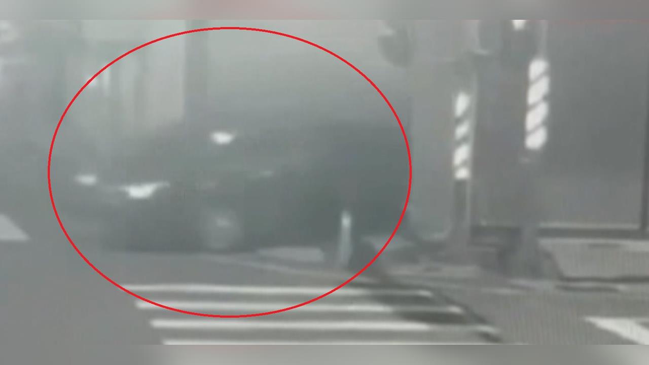疲勞駕駛?屏東轎車衝進服飾店 台南駕駛自撞電桿釀一死三傷