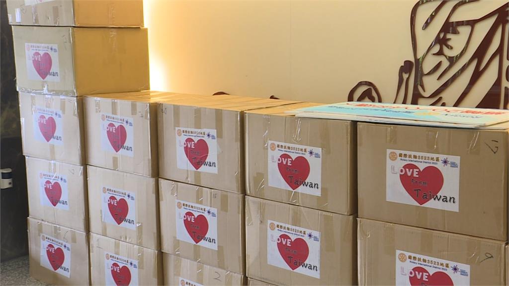 響應呂若瑟神父送愛到義大利 扶輪社捐2000件防護衣