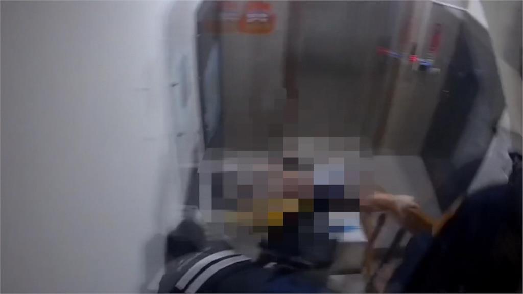 桃園警巡邏巧遇「毒販」　男子心虛逃民宅還推警遭逮