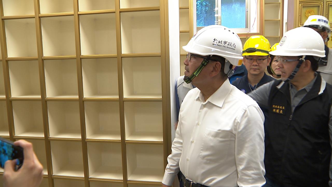 侯友宜視察新店五城公墓 將增設櫃位.環保葬區