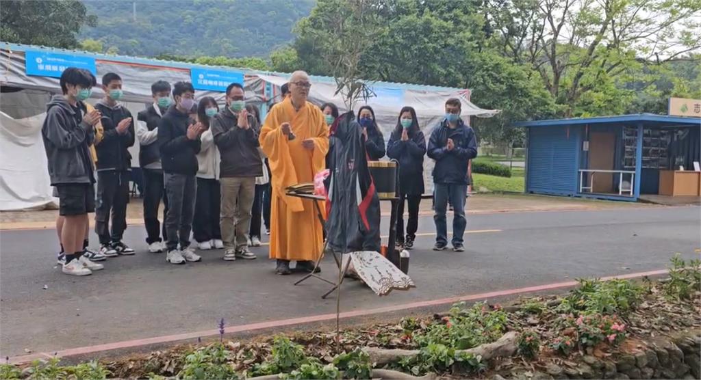 快新聞／宜蘭綠博小火車撞死78歲翁　家屬心碎招魂怒轟縣府：要負最大責任