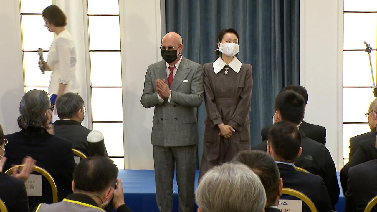 飽受紅斑性狼瘡折磨! 坣娜挺過車禍卻癌逝 猶太富商老公"二度喪妻"