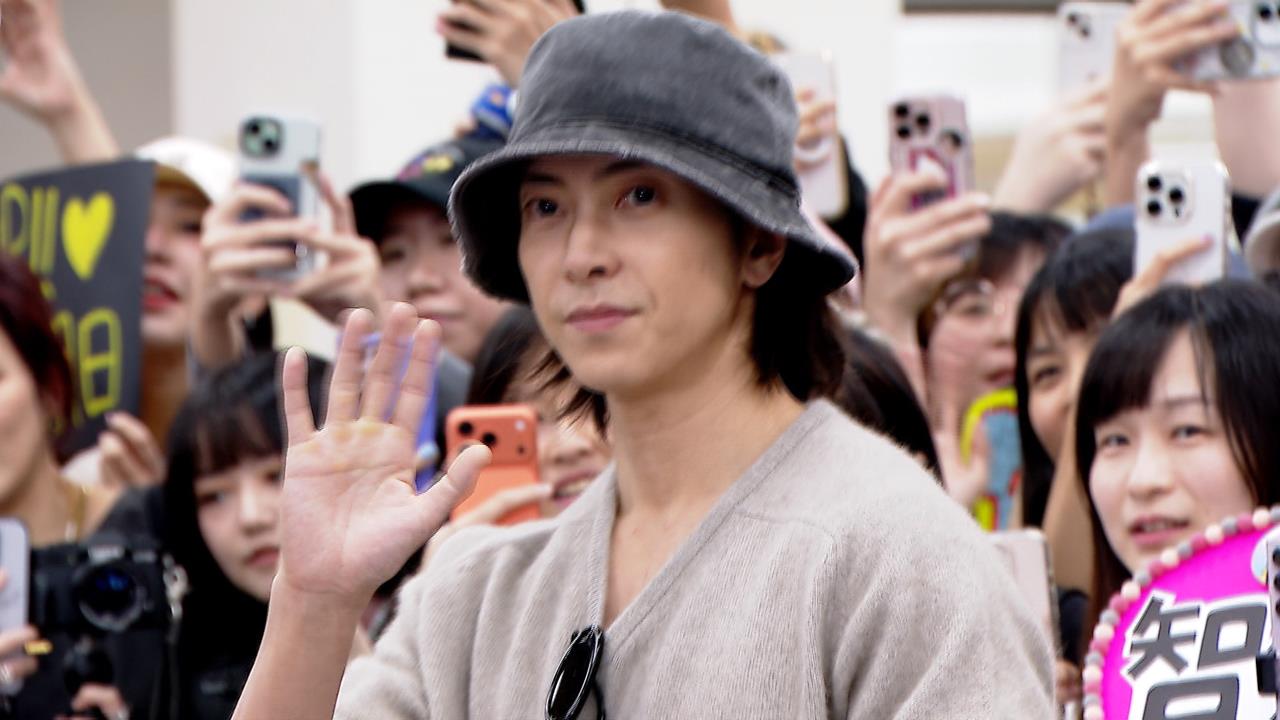 睽違14年再度來台辦活動！　日男神山下智久抵台　逾700粉絲迎接