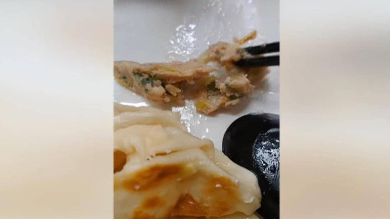 客點蝦仁鍋貼「沒有本尊」直呼好瞎　業者親上火線回應