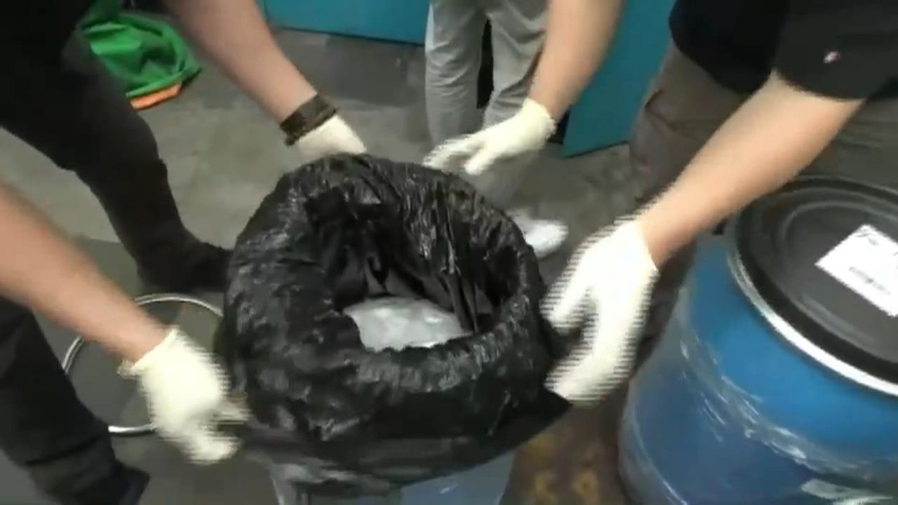 假冒化學公司進口喪屍煙彈原料！　檢警報關前攔截逮人