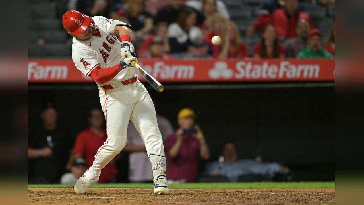 MLB(影)／神鱒單場雙響砲天使逆轉勝！太空人季後賽逼近淘汰邊緣