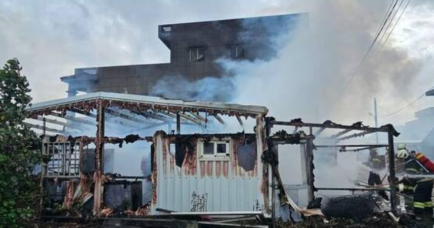 澎湖鐵皮屋「1鍋油酥」釀400平方公尺大火　整棟燒成骨架