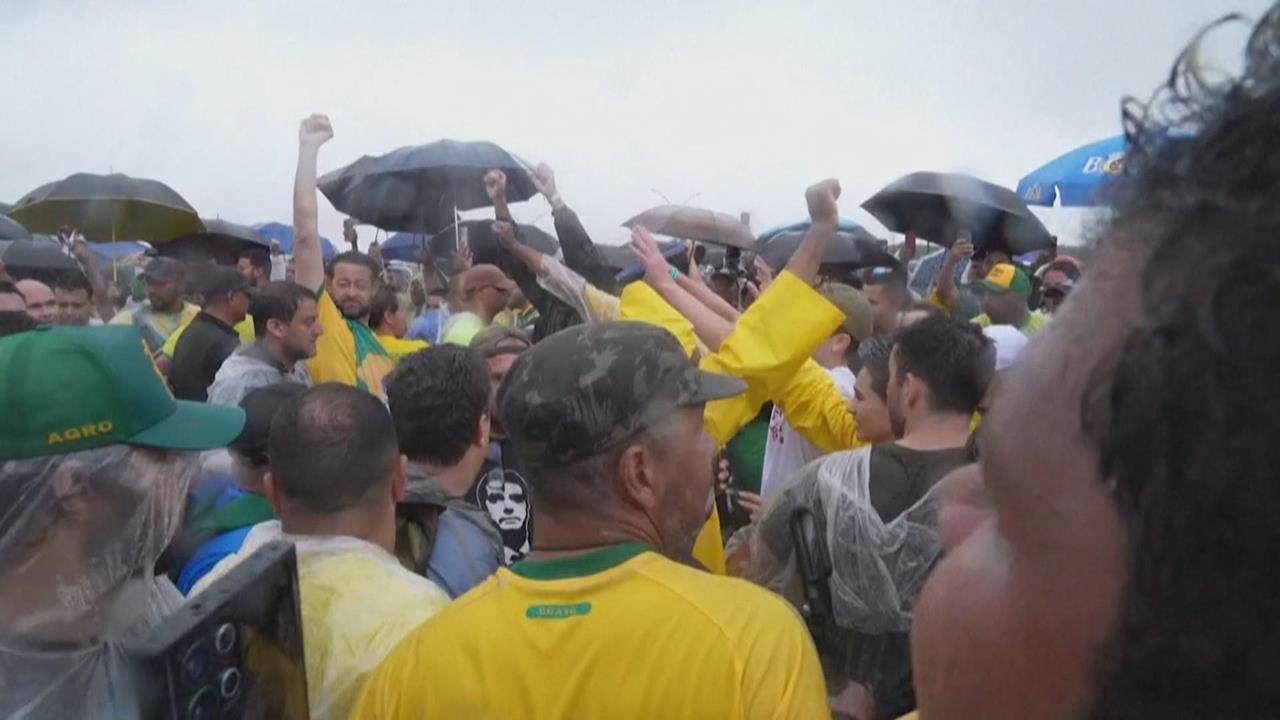 巴西前總統政變遭判27年　支持者上街抗議慘遭雷劈