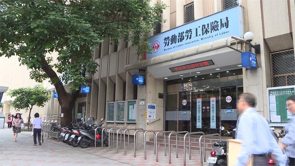 快新聞/勞保局1電話服務中心人員確診 工作場域接觸者60人採檢