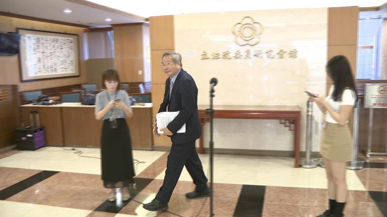質詢提「沈一鳴殉職」開地獄哏！許忠信道歉改口 綠委：良心被狗啃？
