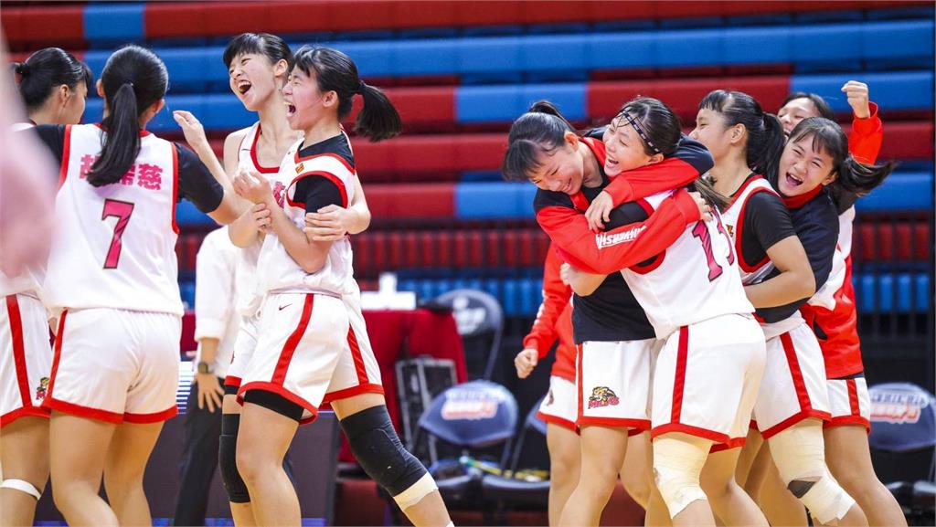 《HBL》挺住壓力不放棄　苗商逆轉收勝前進八強