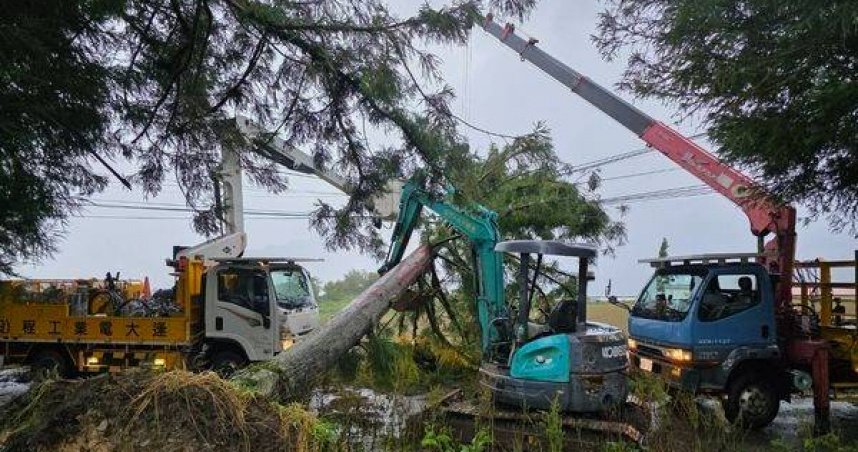 楊柳颱風梨山停電逾6000戶　搶修奮戰仍剩367戶卡關