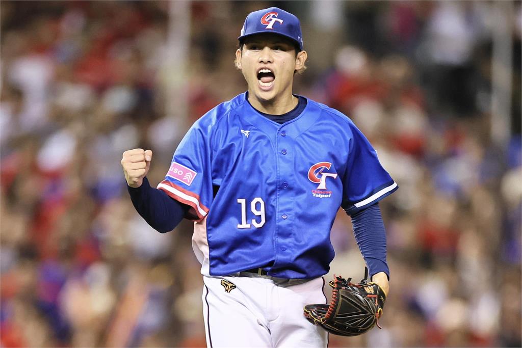 12強賽(影)／「2屆4勝」為12強而生的男人！張奕跨屆王牌先發、完美中繼
