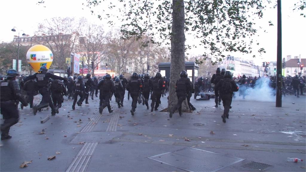 全球／「整體安全法」助長警暴力？法國民眾上街抗議