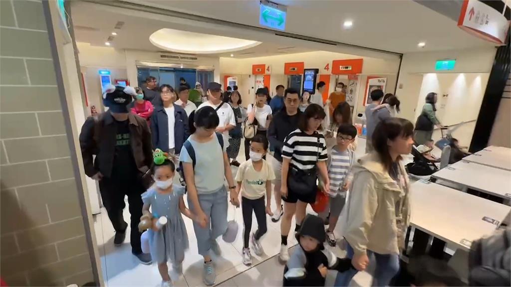 強颱康芮來襲22縣市停班停課　全台僅「這3縣市」有百貨照常營業