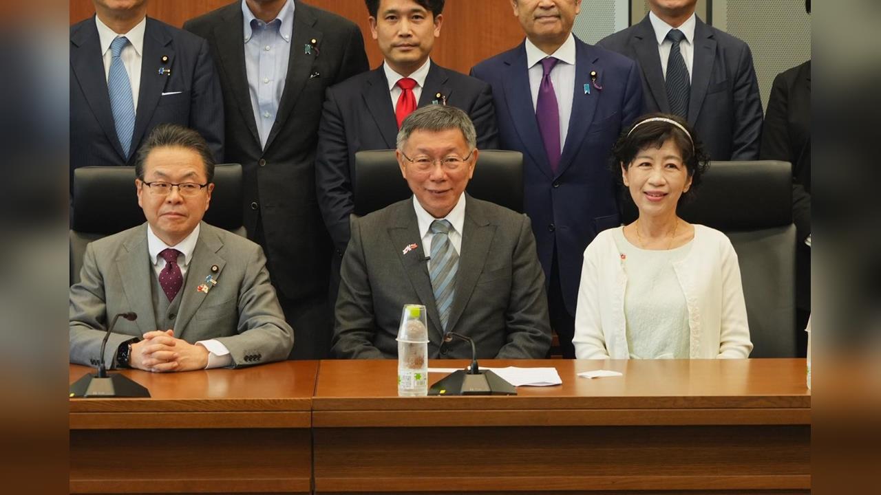 快新聞／陳佩琪稱「柯文哲是賤人賤狗」！網友嗆快去擦地板　她：今天擦完了