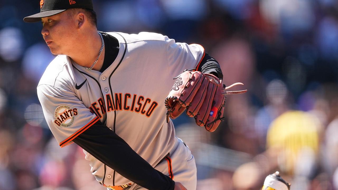 MLB(影)/鄧愷威5.1局8K好投勇奪本季第2勝!巨人主帥大讚擁有「橡膠手臂」