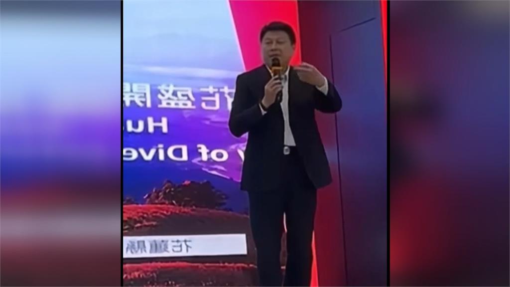 傅崐萁發文自稱重感冒在家休養 被抓包「拖鞋香港賣」陳柏惟曝這些是