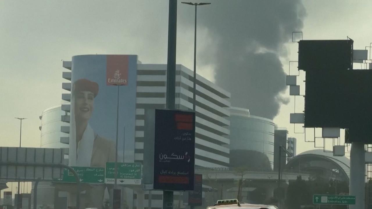 杜拜機場又遭戰火波及 航班全面停飛