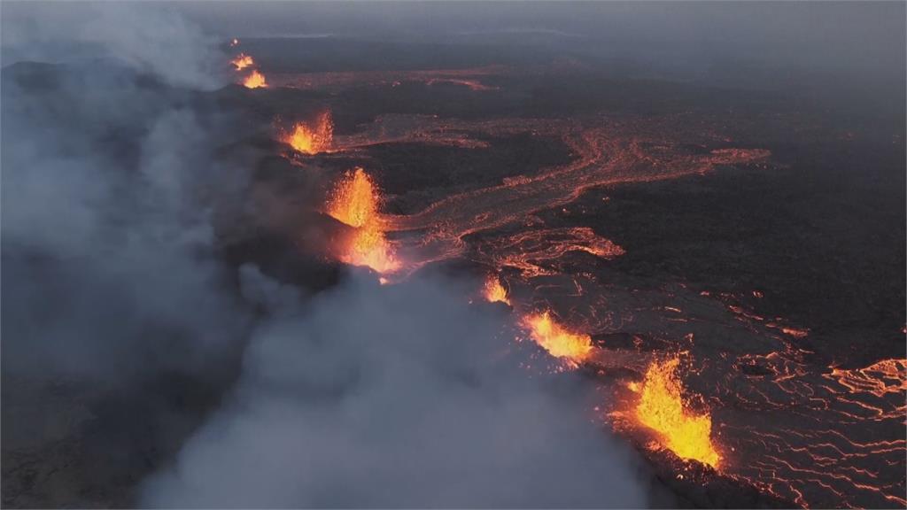 美國地質學家夫妻新婚度蜜月　衝冰島看火山噴發