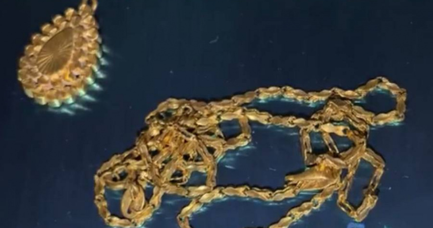 女子家中遭竊急報警 小偷不拿金項鍊「反拆走1物」她笑:太不專業