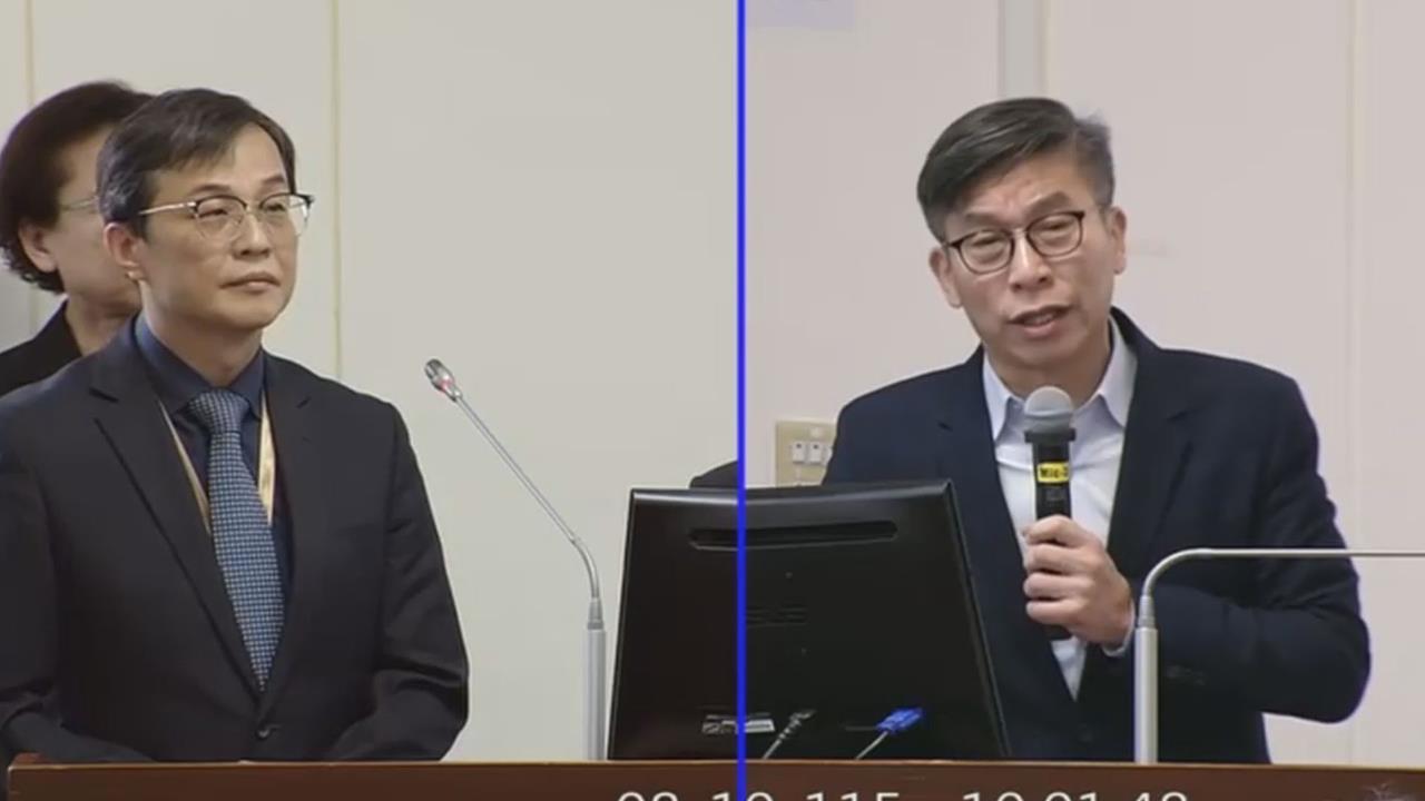 為何毒油未逾20％不用下架　立委鍾佳濱拿泳池水解釋說明