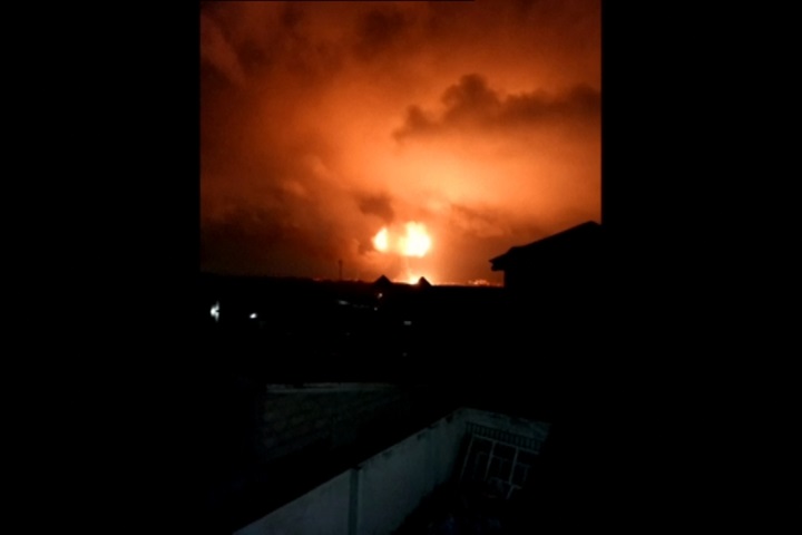 迦納首都瓦斯站爆炸  大火球烈焰沖天