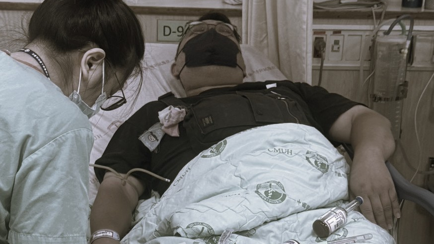 快新聞/中六領銜人突病倒吐血送急診 吞止痛藥拚明如期論戰羅廷瑋