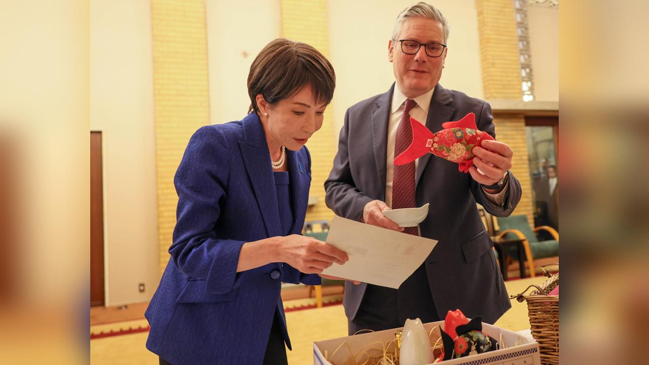 快新聞／真會送！高市早苗贈施凱爾日製貓咪用品　提英官邸「第一捕鼠大臣」Larry