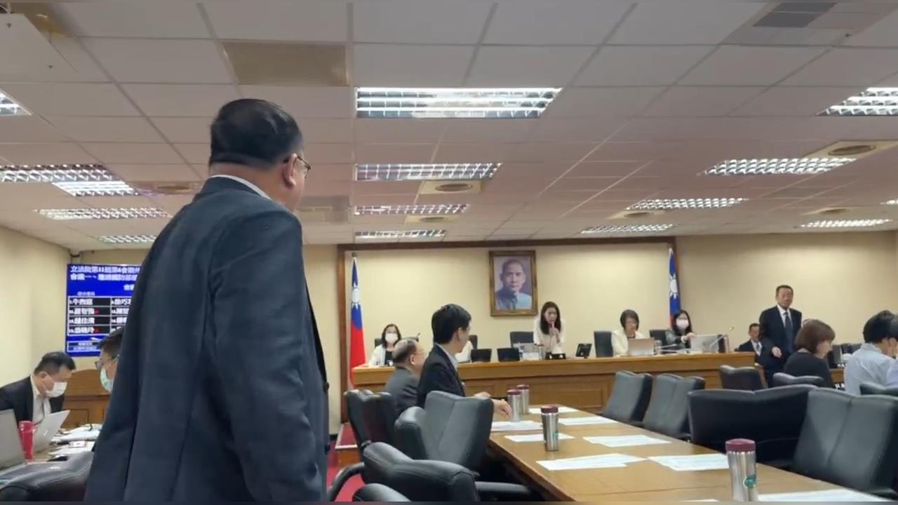 快新聞／立院衝突又來了！沈伯洋登記發言「徐巧芯竟喊1句」　王義川再開嗆